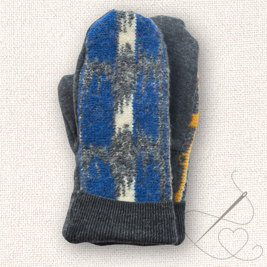 Medium Mittens Blue Gray Pattern